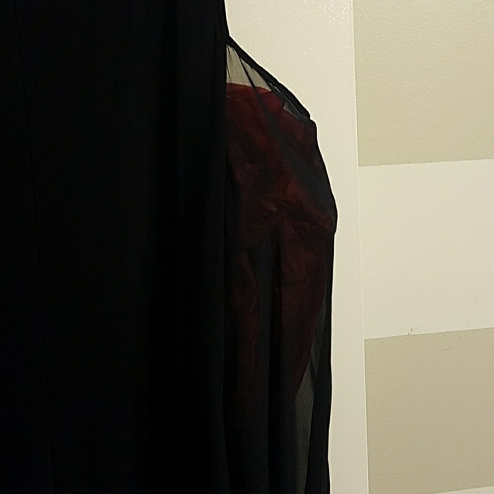 Dress - Picture 6 of 6